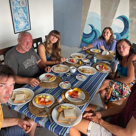 Kenno'S Korner Hotell Weligama Exteriör bild