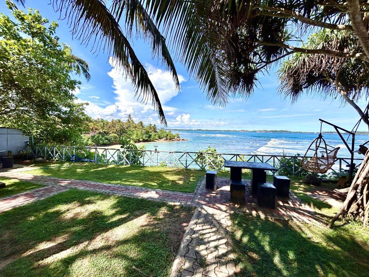 Kenno'S Korner Hotell Weligama Exteriör bild