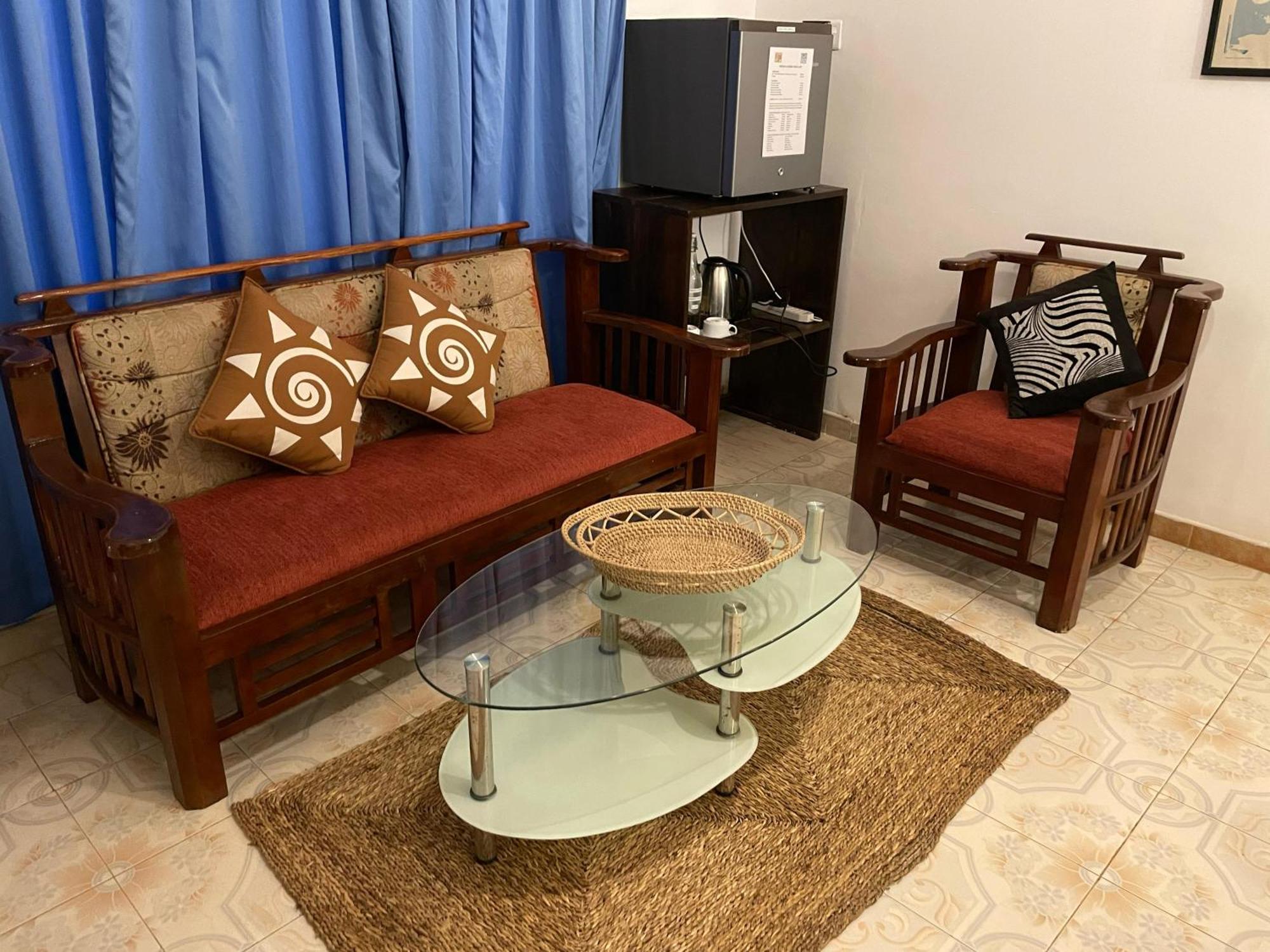 Kenno'S Korner Hotell Weligama Exteriör bild