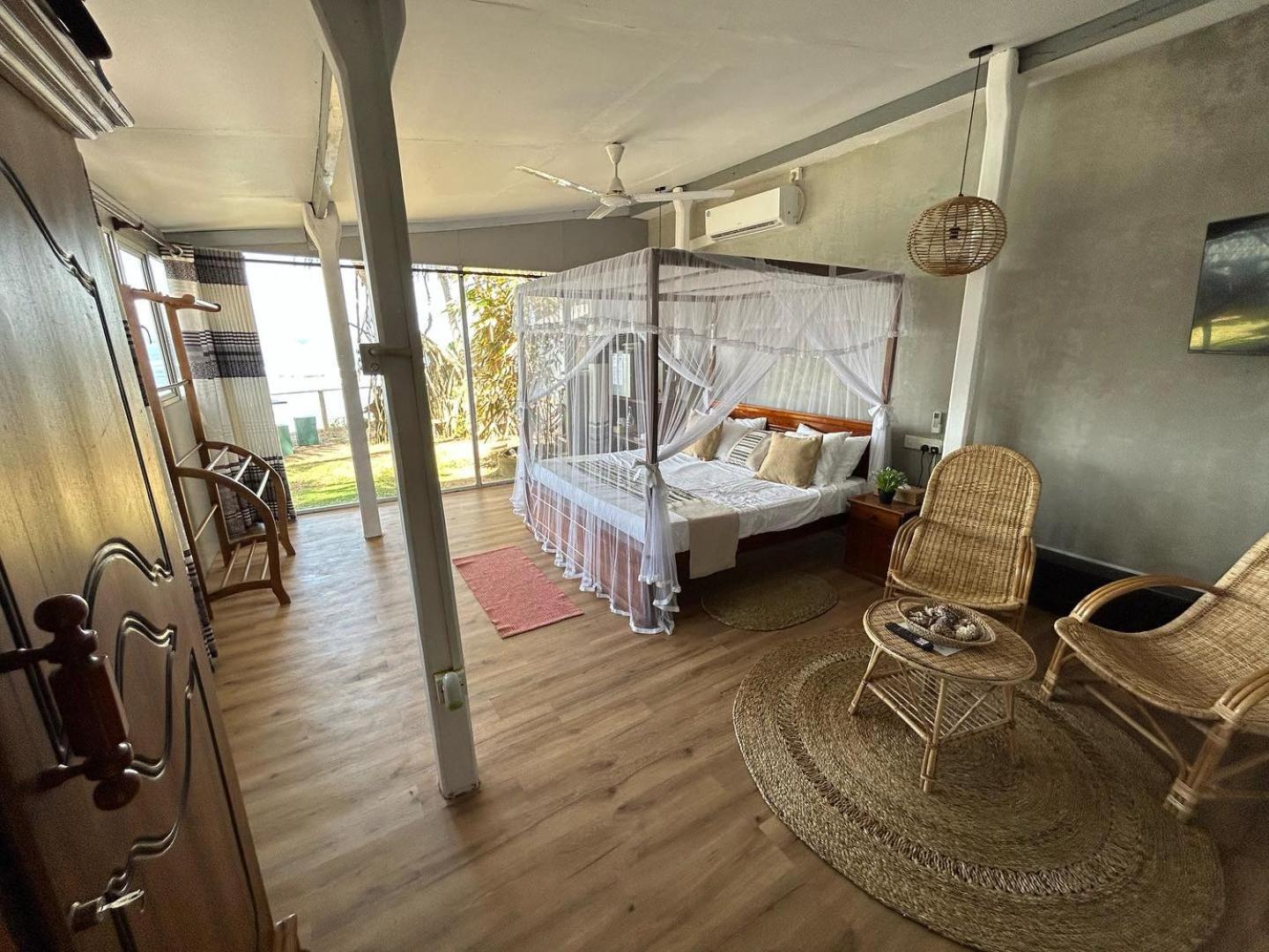 Kenno'S Korner Hotell Weligama Exteriör bild