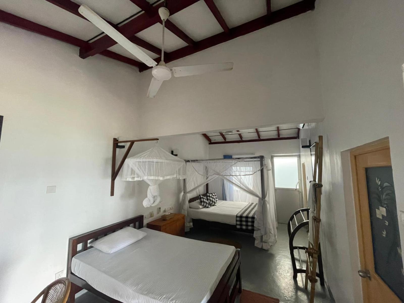 Kenno'S Korner Hotell Weligama Exteriör bild